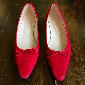 Boden almost flat red suede pumps 41
